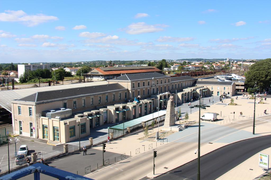 Hotel D'Orleans Angoulême Екстериор снимка