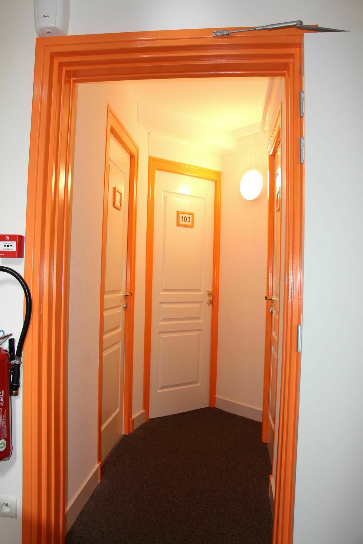 Hotel D'Orleans Angoulême Екстериор снимка