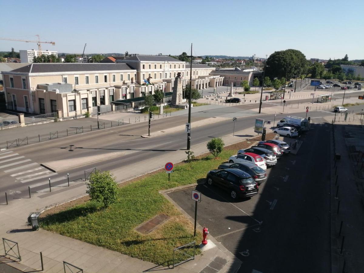 Hotel D'Orleans Angoulême Екстериор снимка