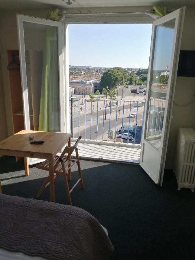 Hotel D'Orleans Angoulême Екстериор снимка